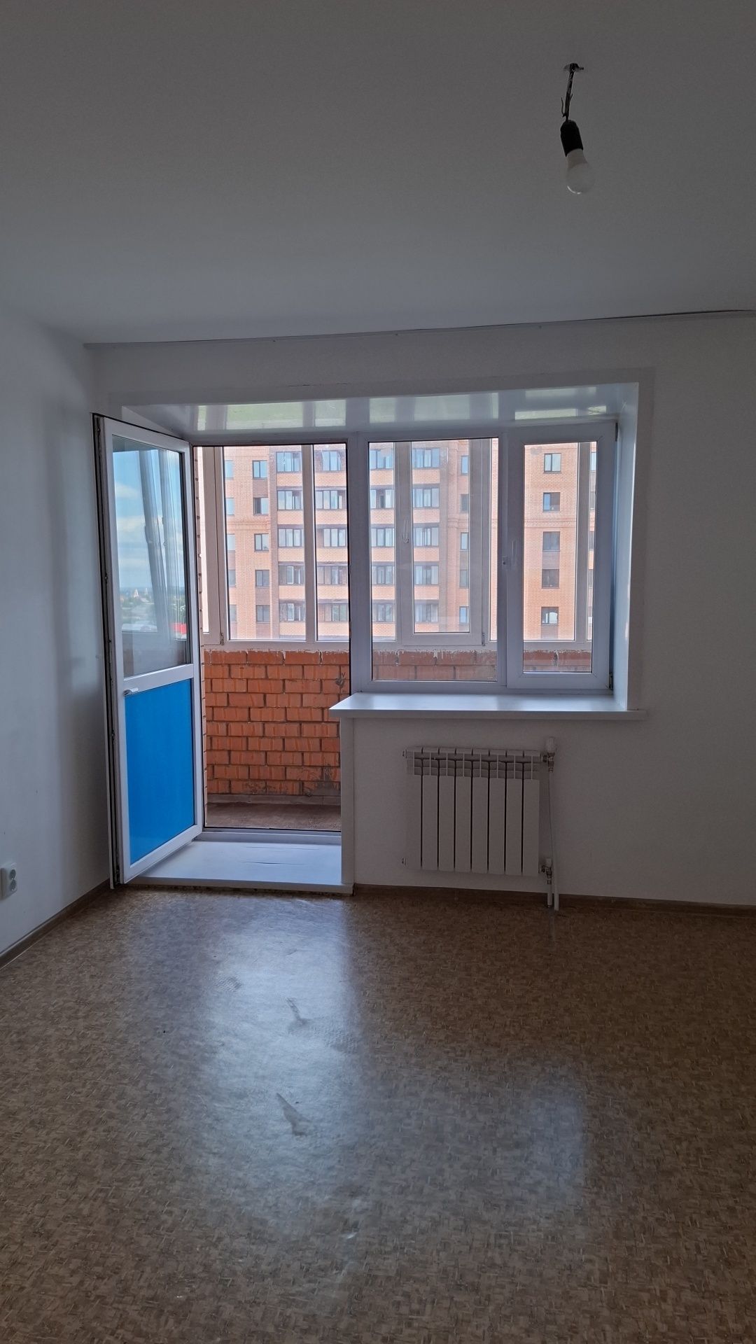 Продам дверной пластиковые проем