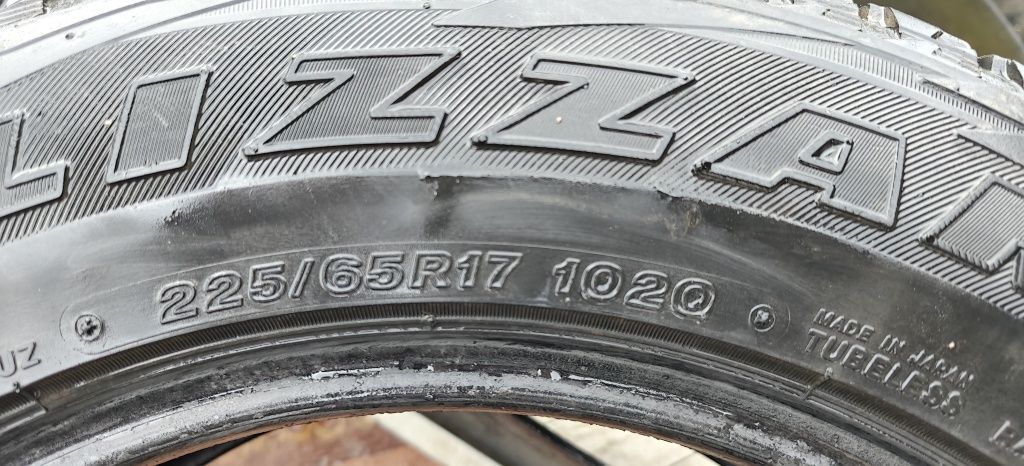 Продам шины bridgestone blizzak dm-v1 торг.