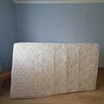 Продам матрас  120×200 размера б.у  2 шт каждый за 10000