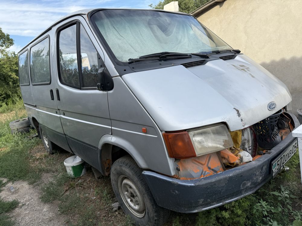 Срочно продается форд транзит