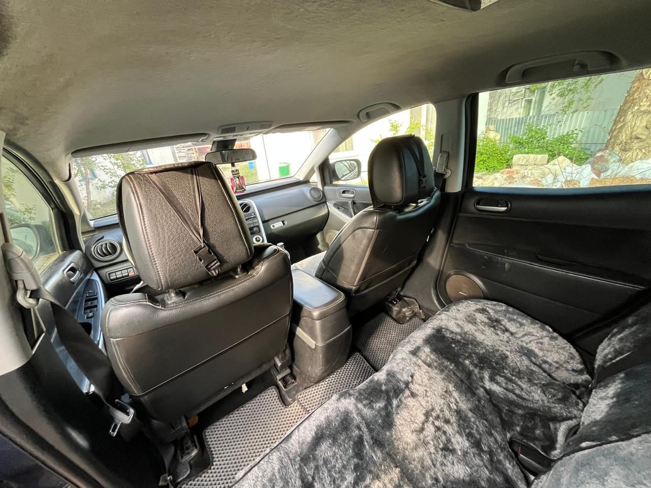 Продам машину Mazda CX-7