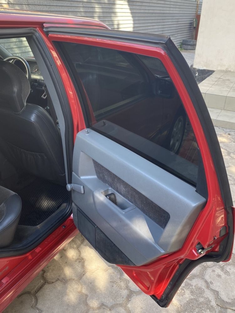 Продам Volvo 850  в отличном состоянии родная краска