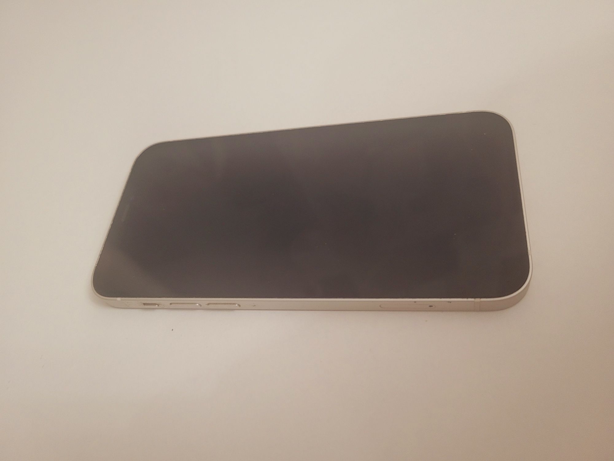 Продам IPhone 12 white 128gb