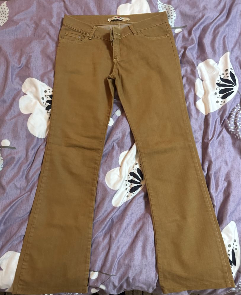 Продам джинсы женские
