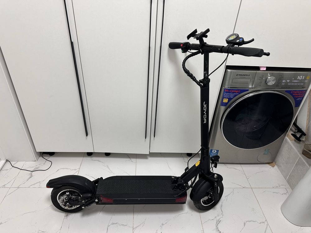 Продам электросасокат joyor 7