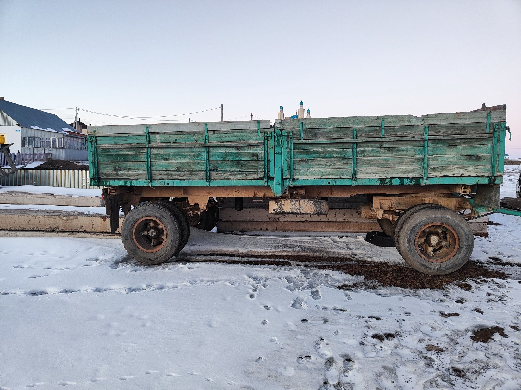 Продам прицеп на КАМАЗ 6,20