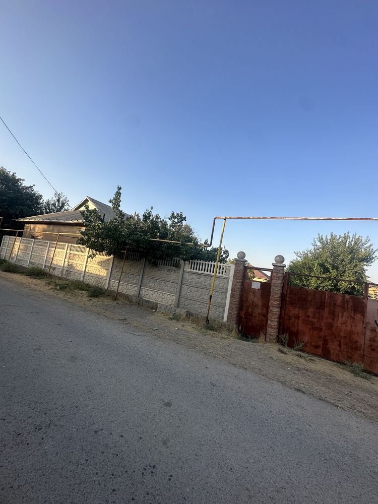 Продам дом с участком 20 соток
