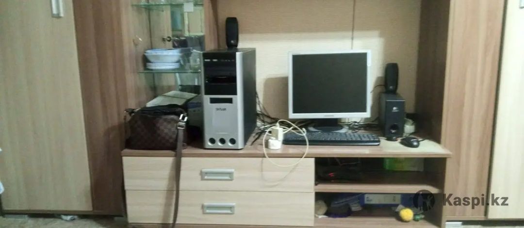 Продам горку в зал