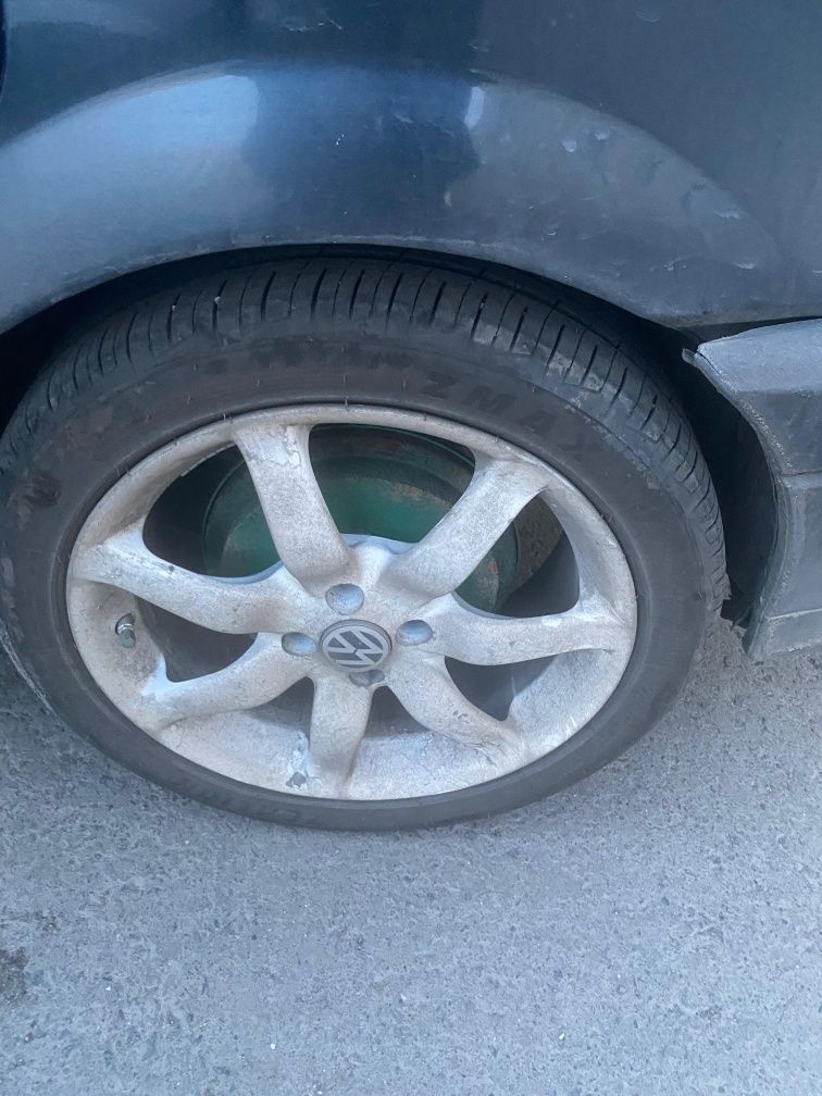 Продам диски с резиной 225/40 R17
