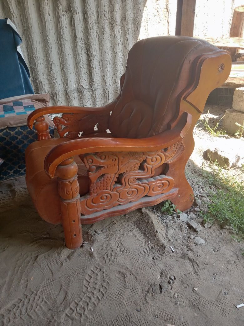 Продам 2 кресла состояние бу