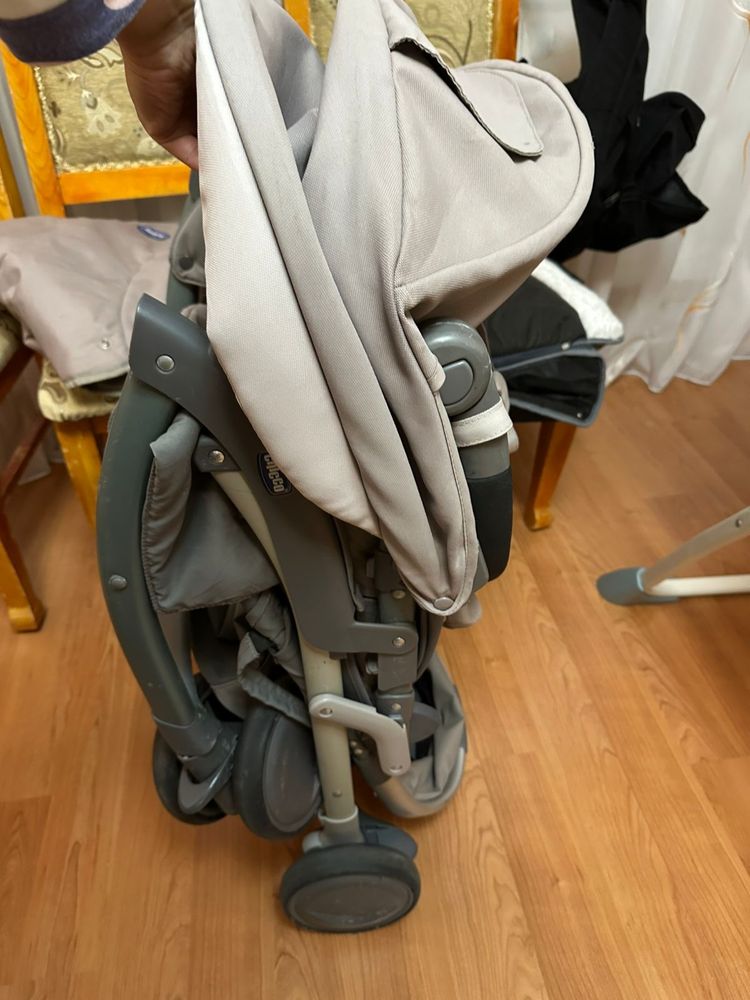 Коляска chicco. В отличном сотоянии