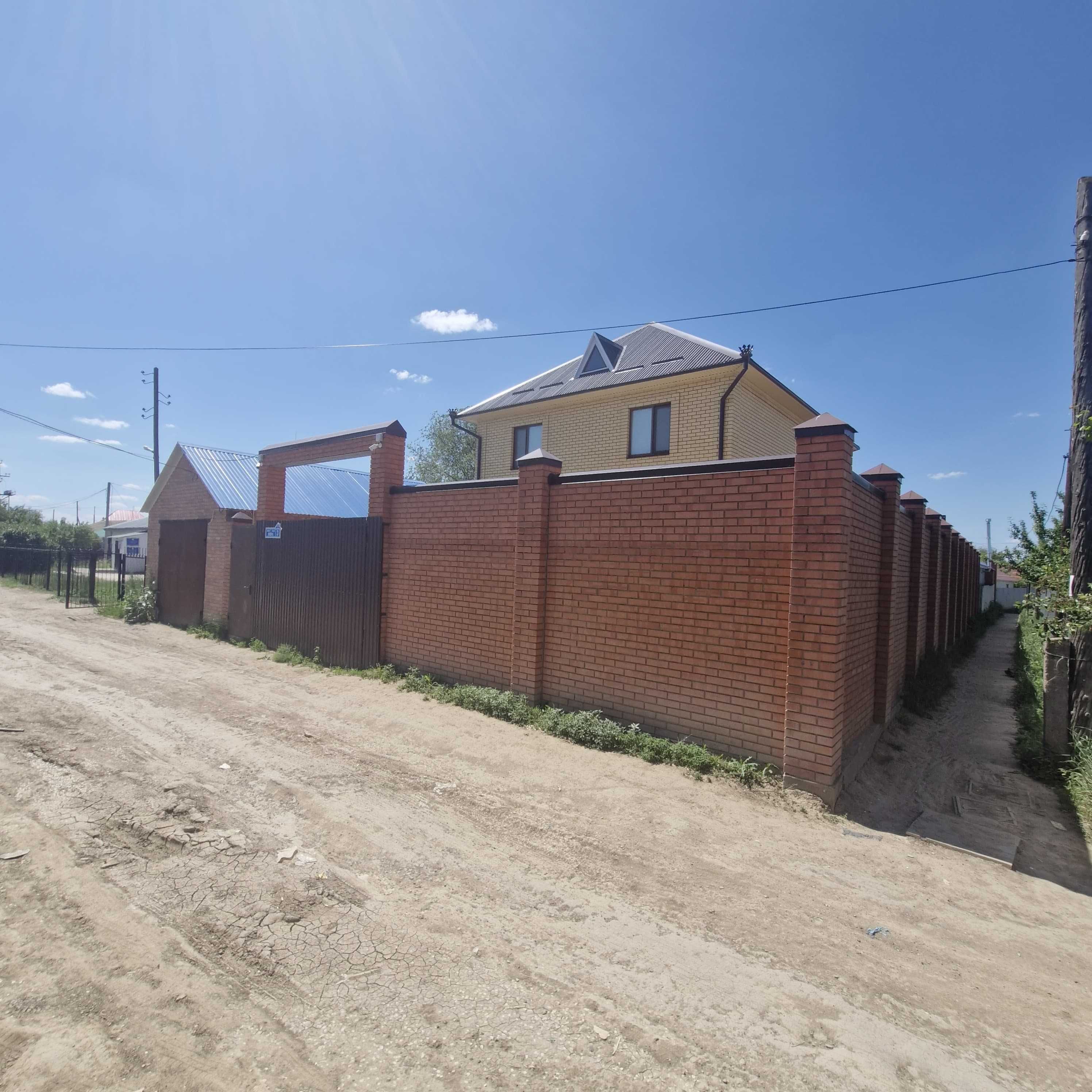 Продам коттедж в подстепном