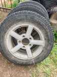 Продам покрышки с дисками на ниву 205/70R16 + 1  запаска новая на ниву