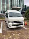 Пассажирские перевозки на комфортабельном микроавтобусе Toyota Hiace
