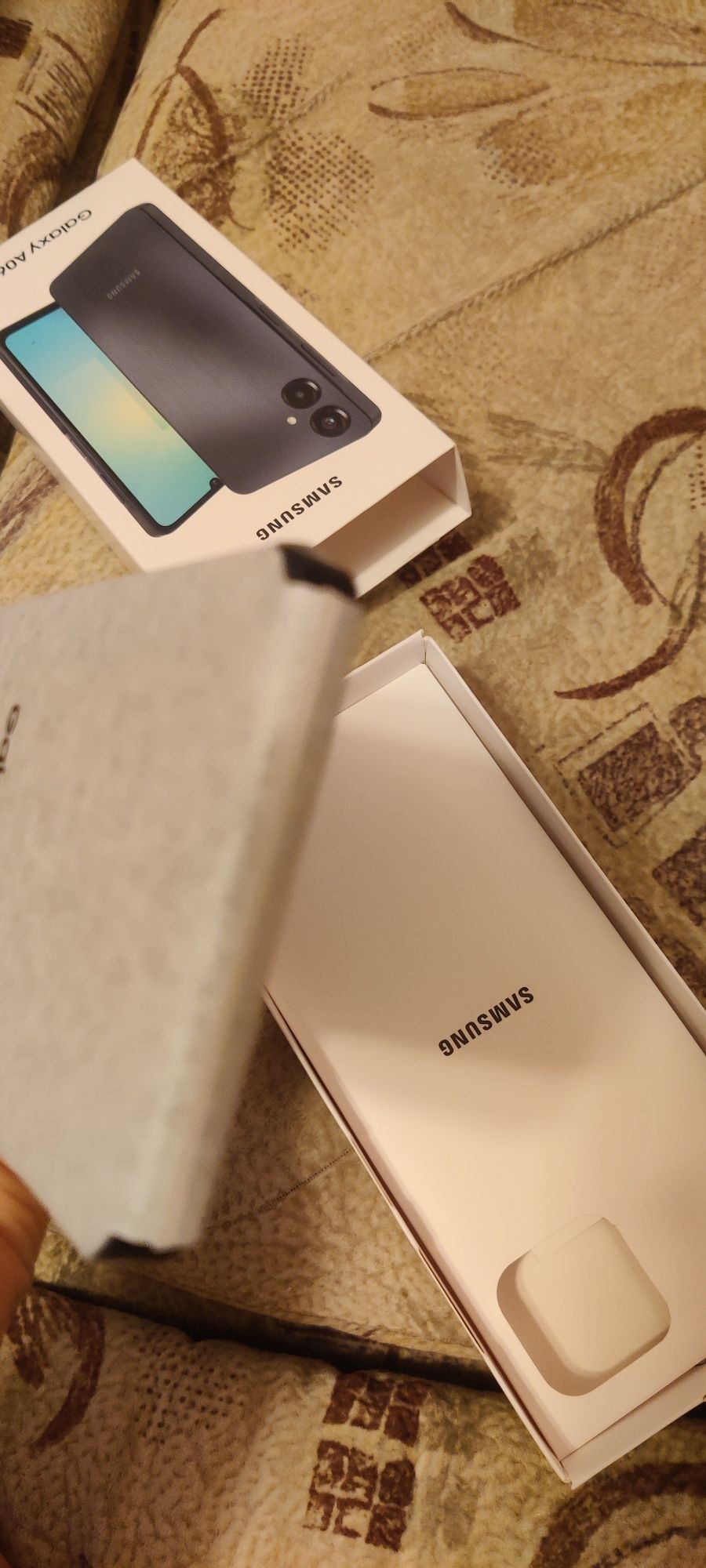 Продам Samsung A06
