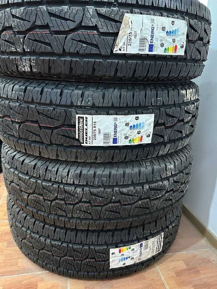 Всесезонные шины Bridgestone Dueler A/T 001 235/75 R15 105T