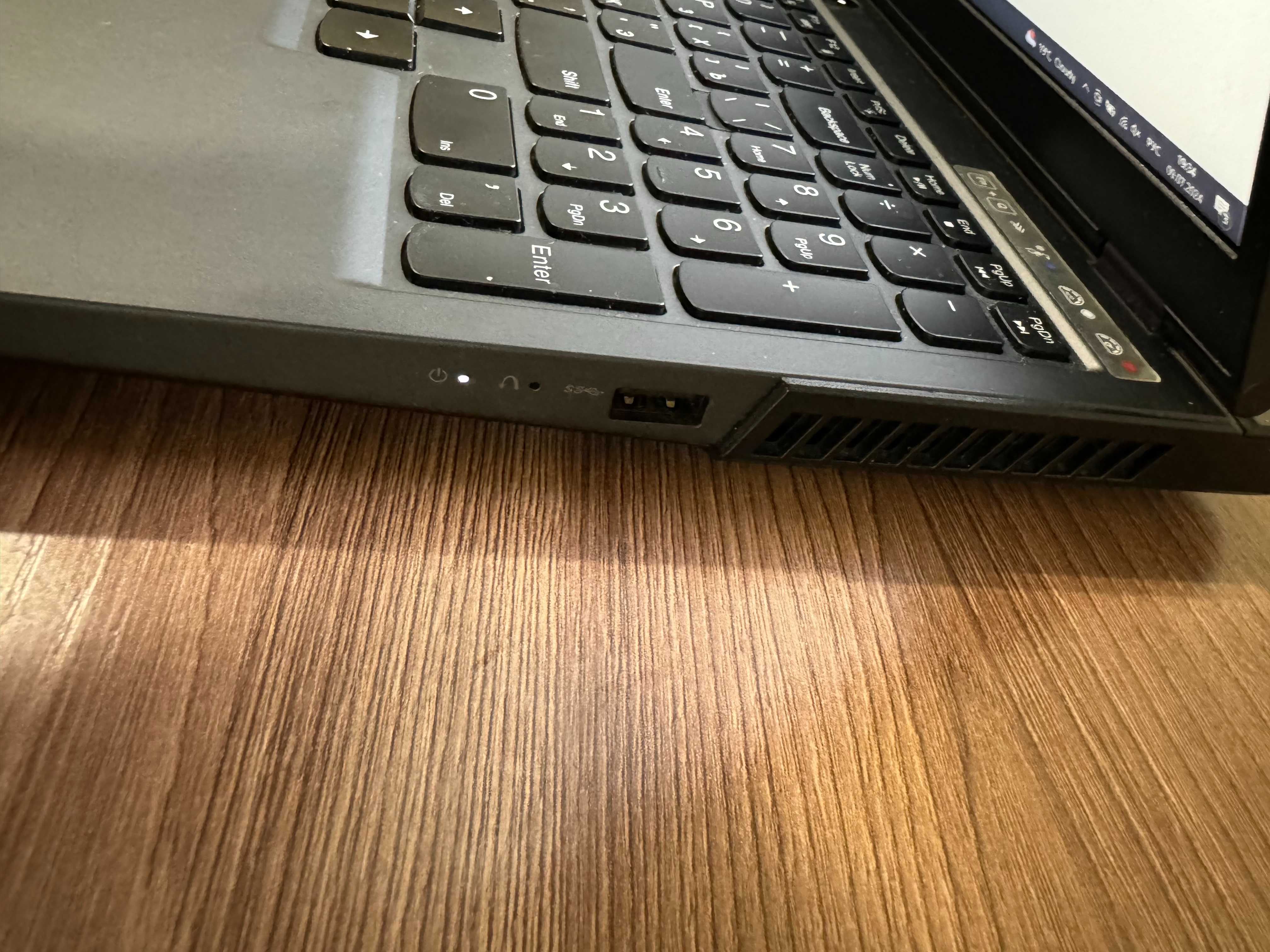 Lenovo Legion 5 15ARH05H, Ryzen 5, 16 ОЗУ, 1 ТБ SSD, 1660 Ti, 144 Гц