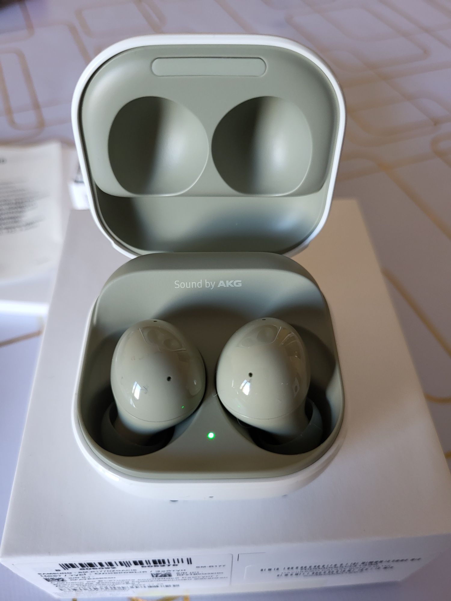 Наушники новые Samsung Buds 2