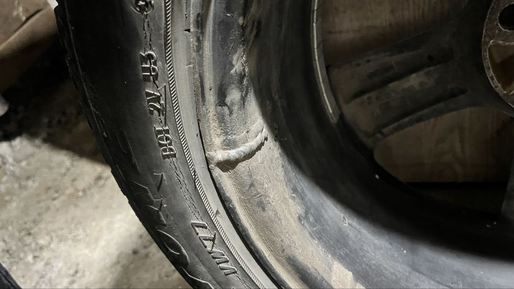 Продаю диск комплект R17