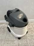 Продам Karcher 6.1 в отличном состояний вместе с химией