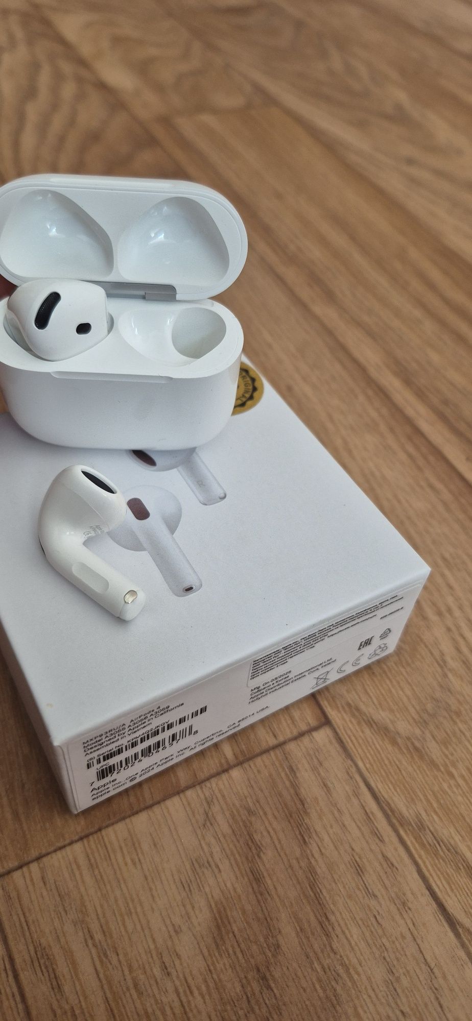 AirPods4 в хорошем качестве