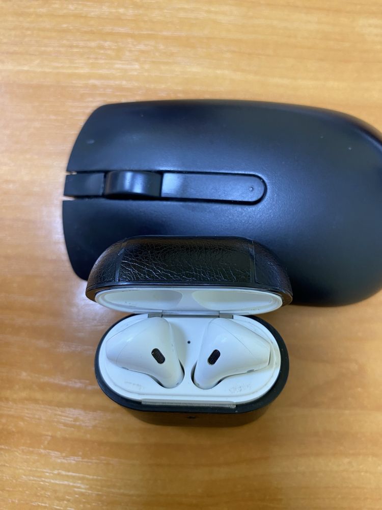 Наушники Apple AirPods
