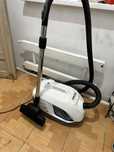 Продам мощный Пылесос с аквафильтром KARCHER DS6 Premium