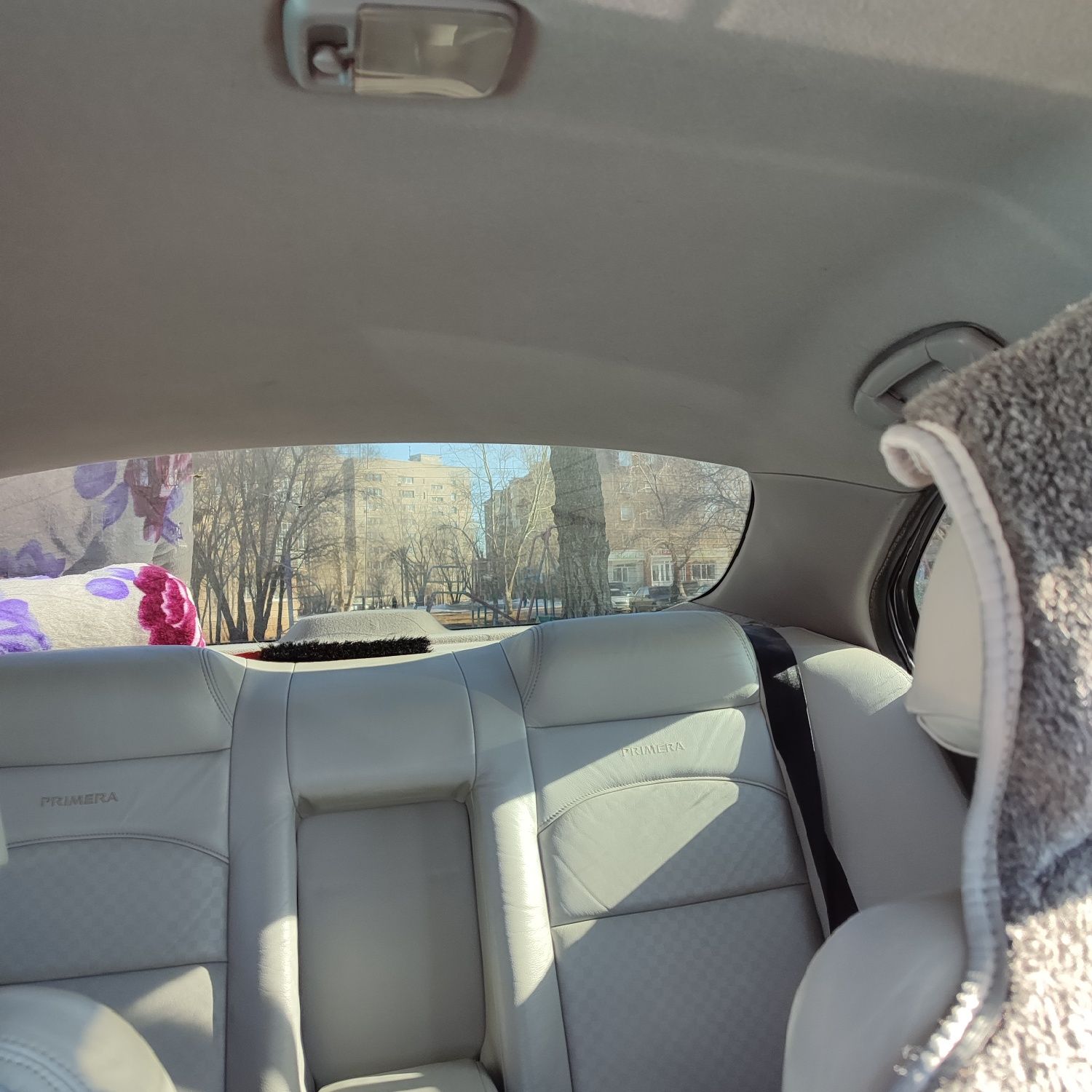 Продам Nissan Primera правый руль