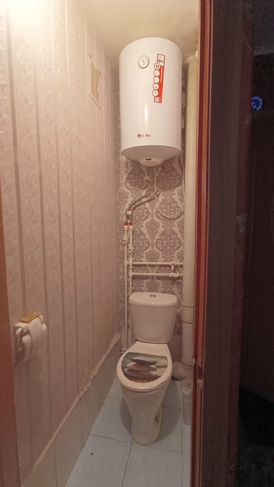 Продам 3-хкомнатную квартиру на 6 мкр.
