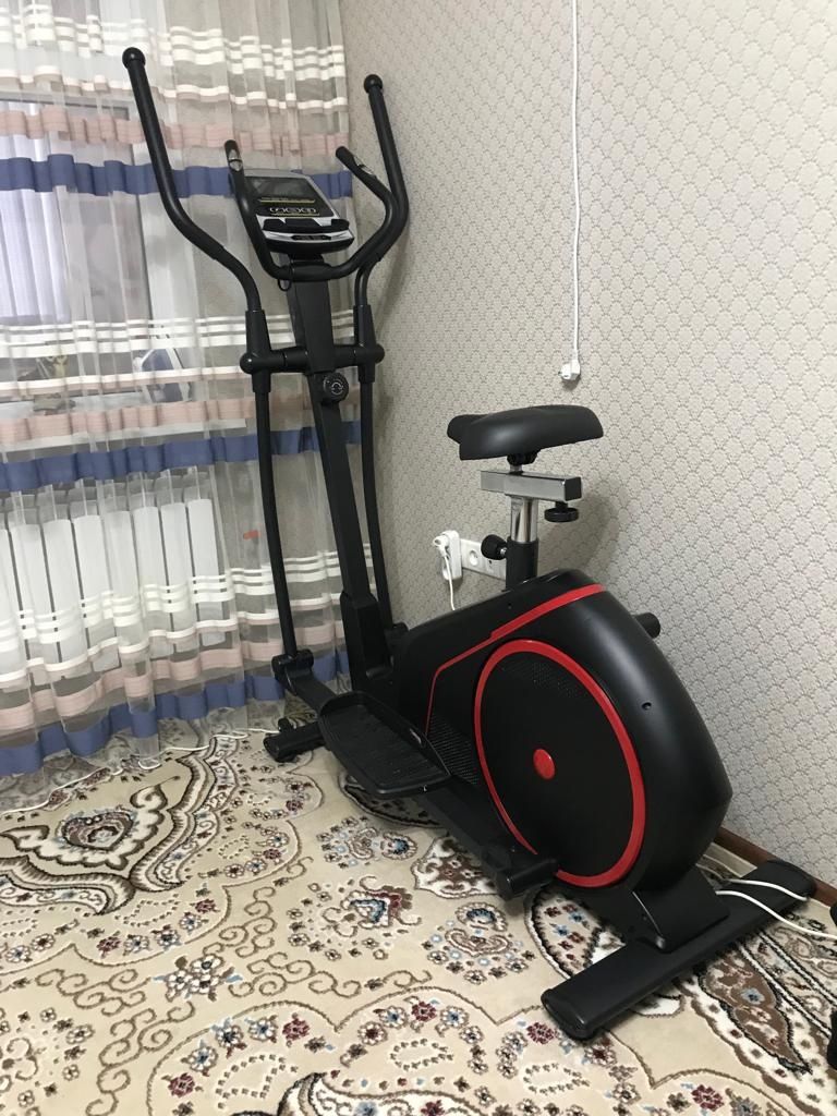 Эллептический тренажёр