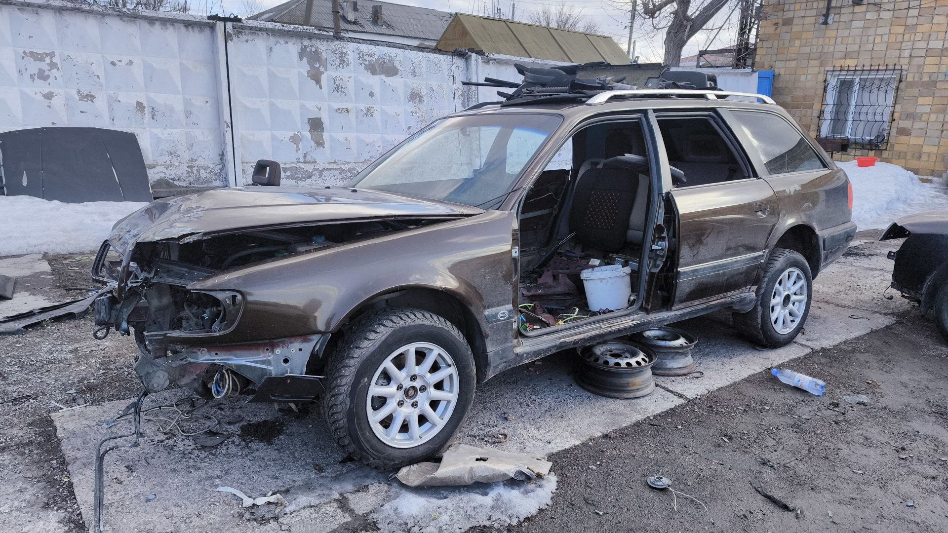 Ауди 100 с4 универсал 2.8 по запчастям