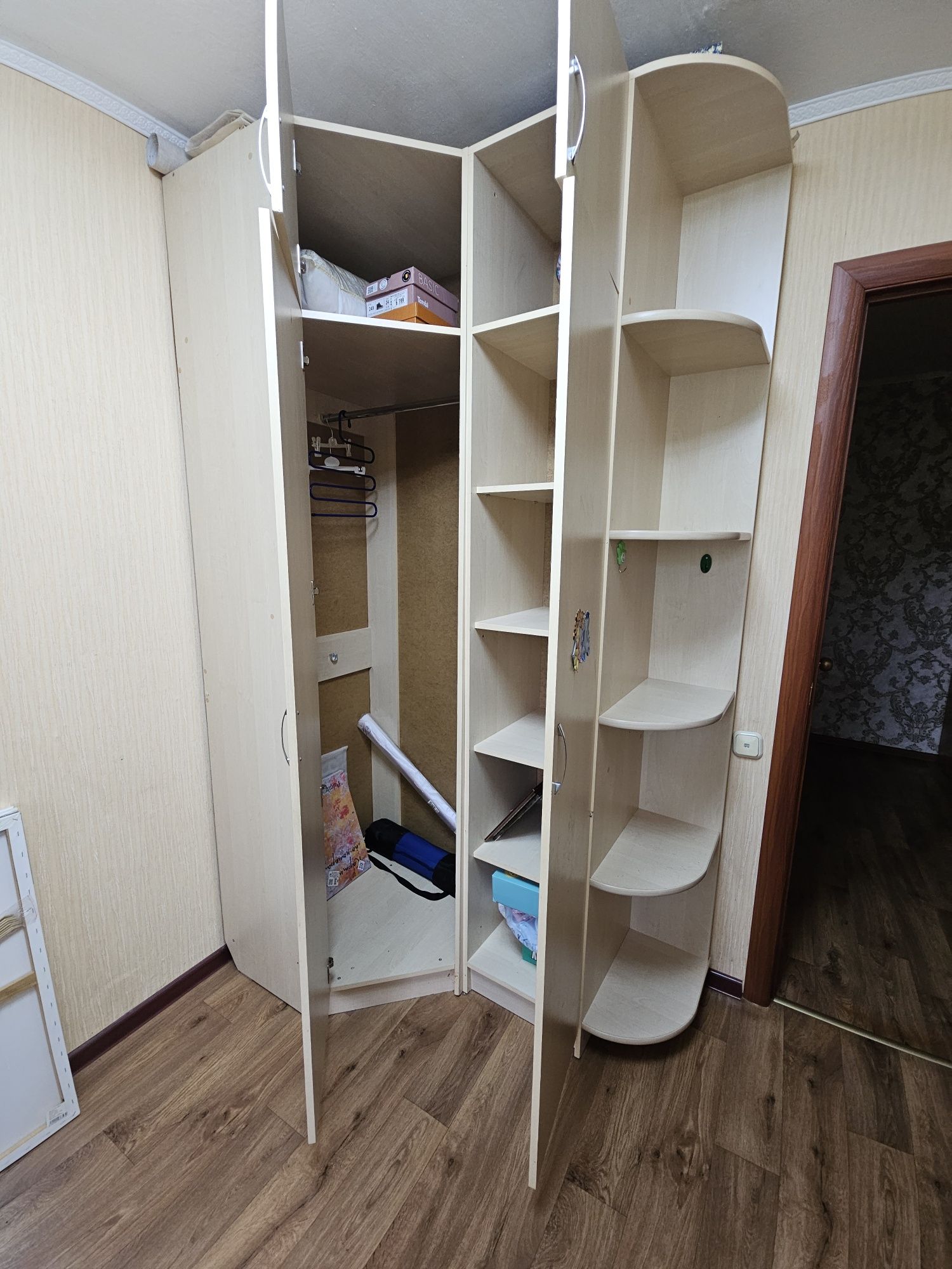 Шкаф и шифонер в детскую комнату