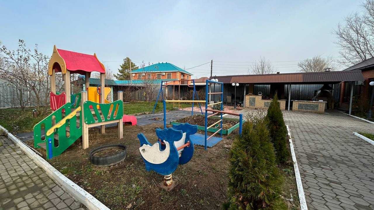 3 дома на территории 34 соток