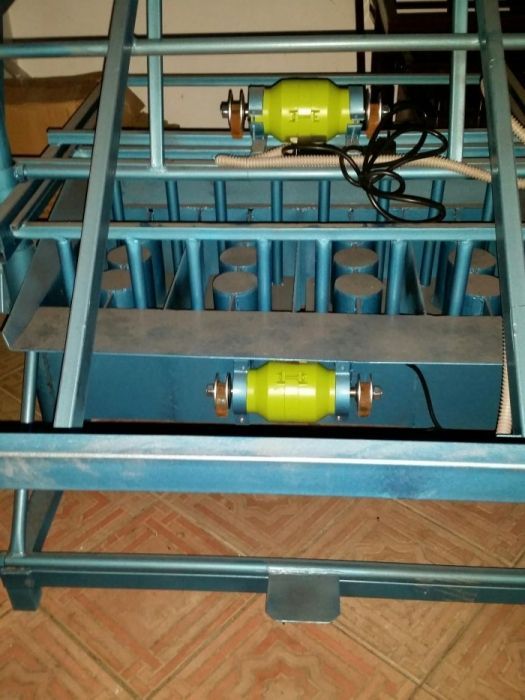 Станок для стеновых блоков, шлакоблоков, пескоблоков
