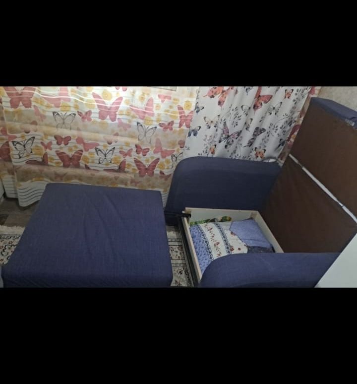 Продам диван и кресло в отличном состоянии .
