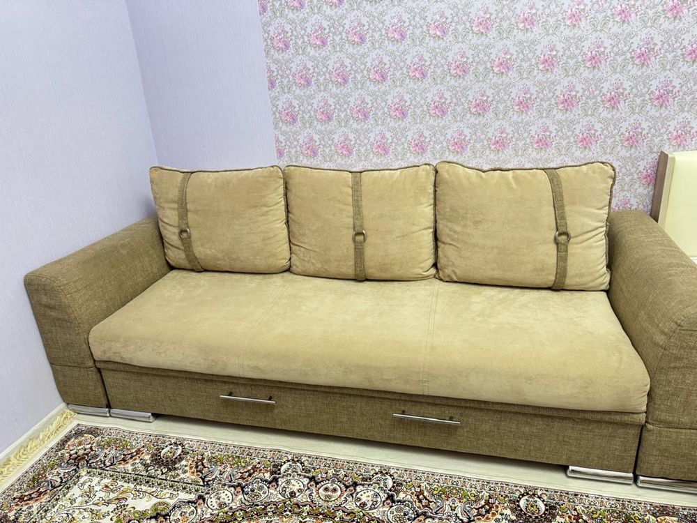 Диван 2,40*0,95 жақсы күйде