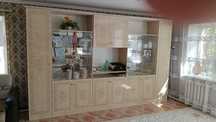 Продам стенку в отличном состояний