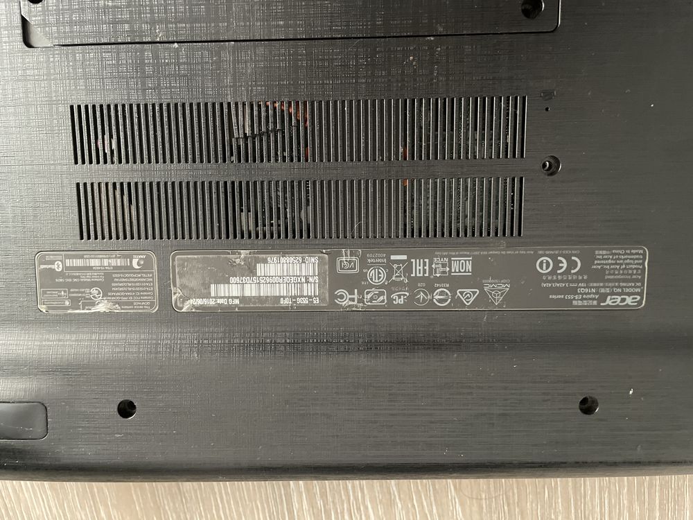 Ноутбук Acer Aspire E5-553G. на запчасти, включается