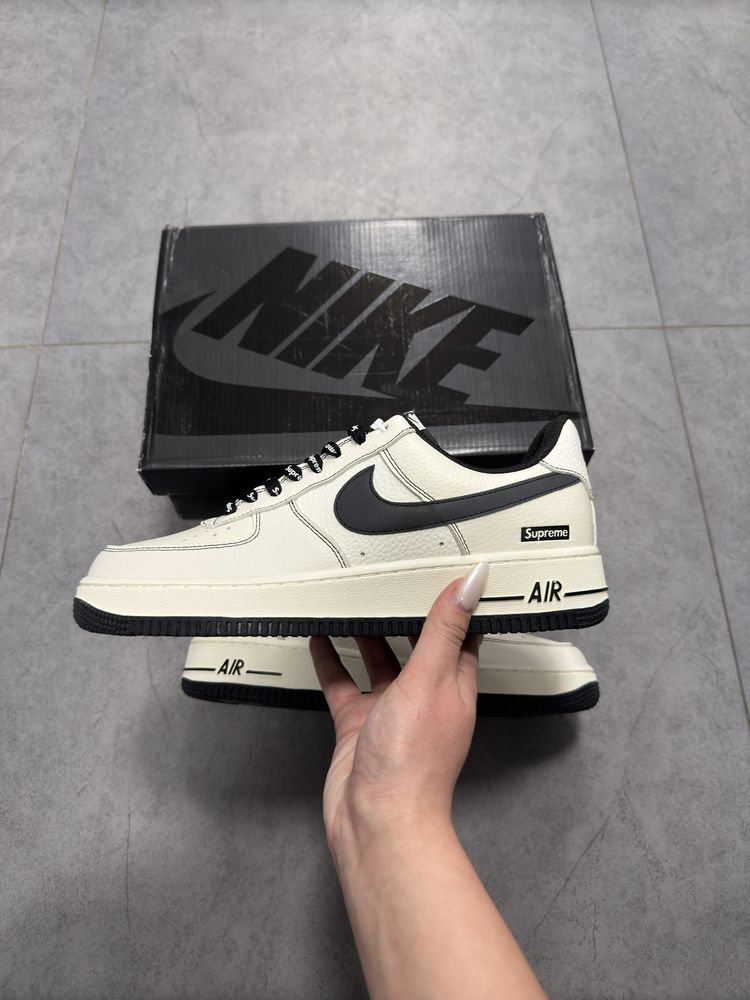 Nike Air Force 1 Low x Supreme