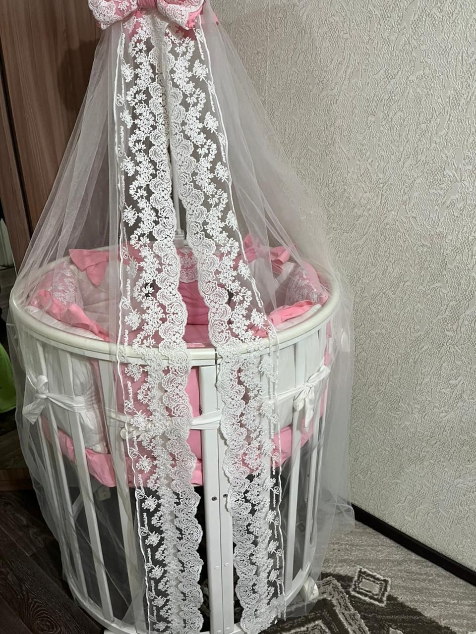 Продам детскую кроватку