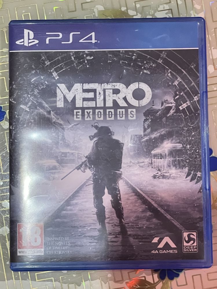 Игры на пс4  в хорошем состояние .