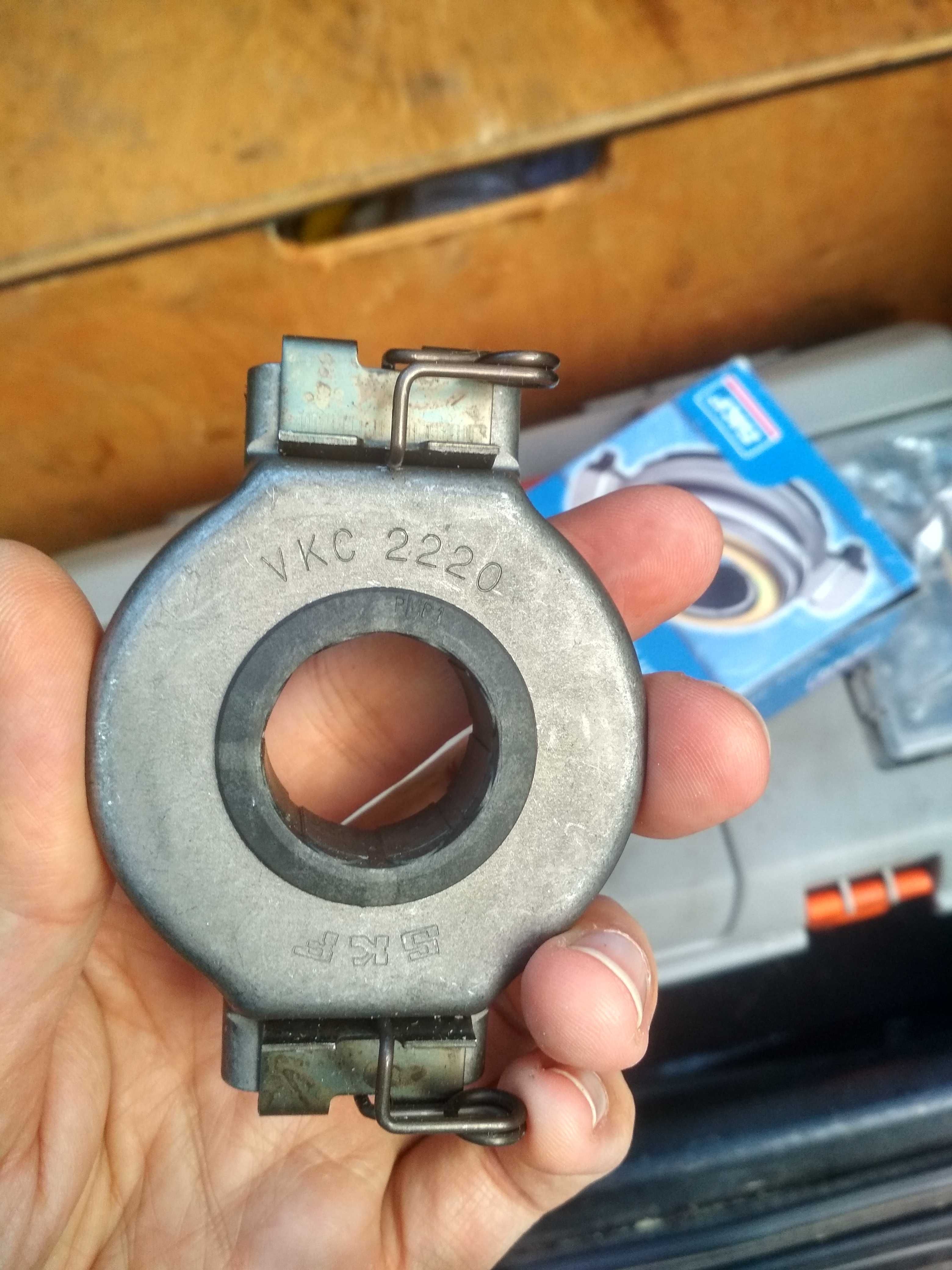 Выжимной подшипник SKF (СКФ) VKC2220