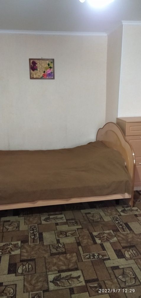 Сдам 1 комнатную квартиру посуточно  в р-он ЖДВ