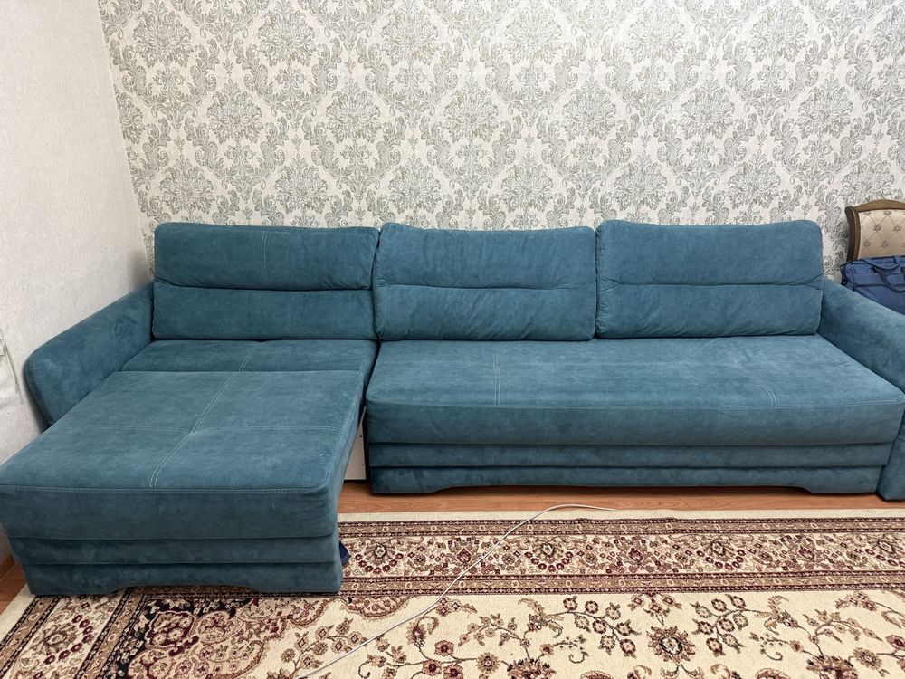 Продам диван в хорошем состояний