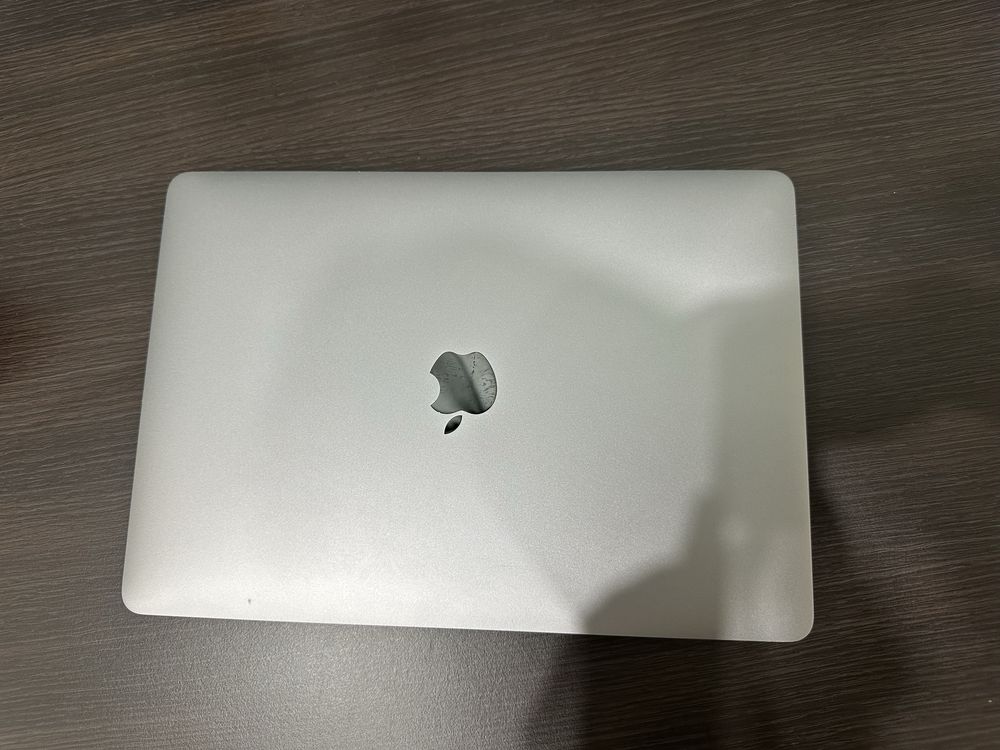 Macboop Pro 13 2019 Touch Bar