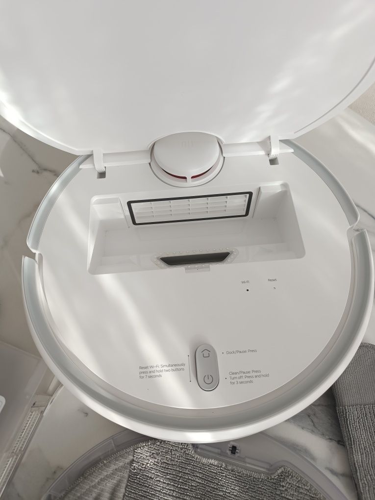 Моющий робот-пылесос Xiaomi Mi Robot Vacuum Mop-2 Pro