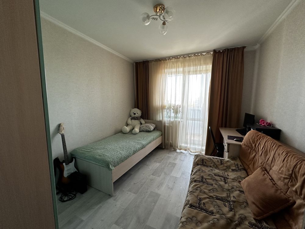Продам 5 комнатную квартиру