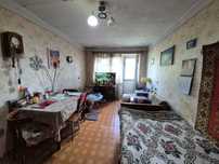 Продается 3 -комн квартира в центре Караганды