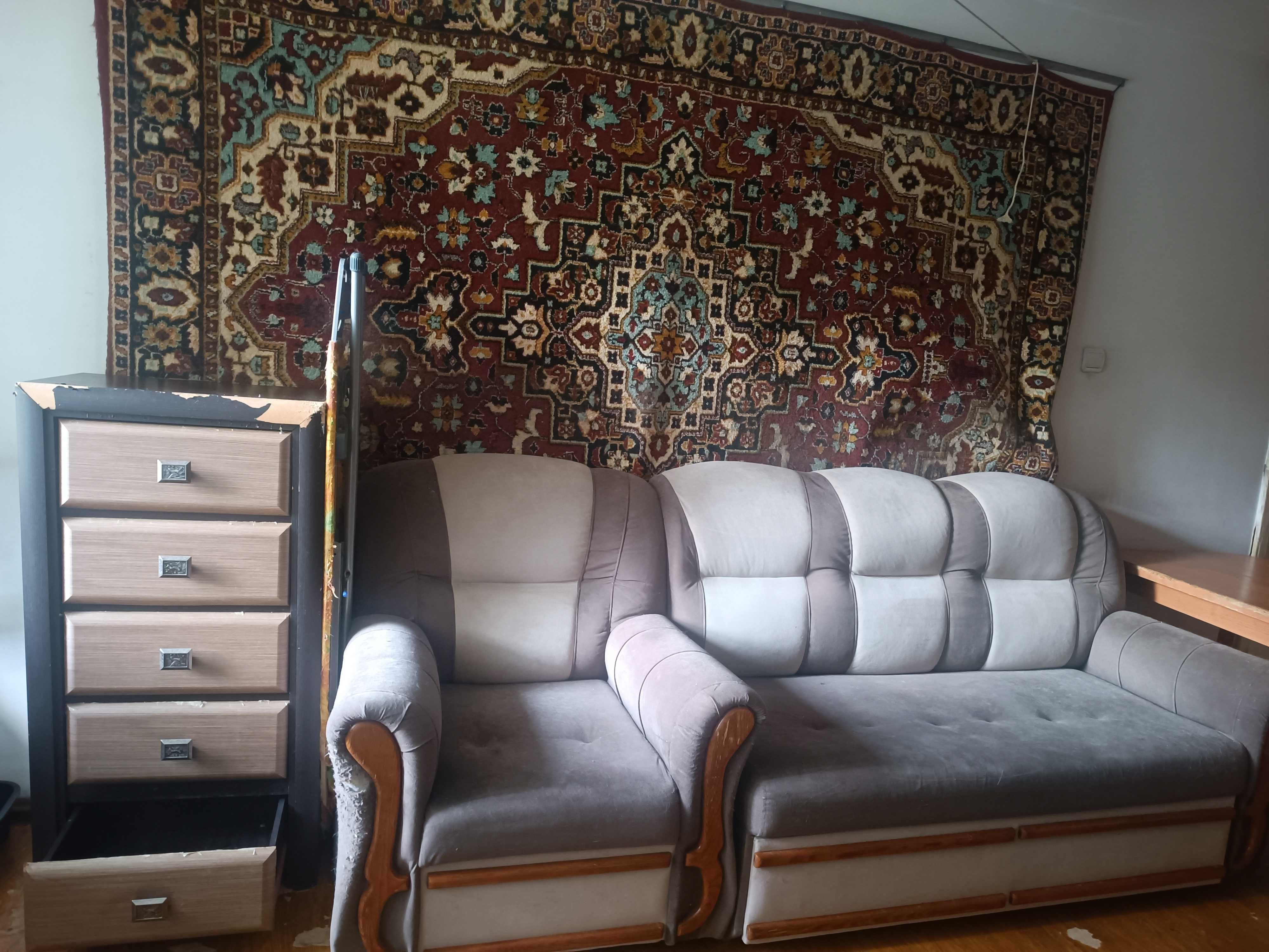 Мебель отдам бесплатно
