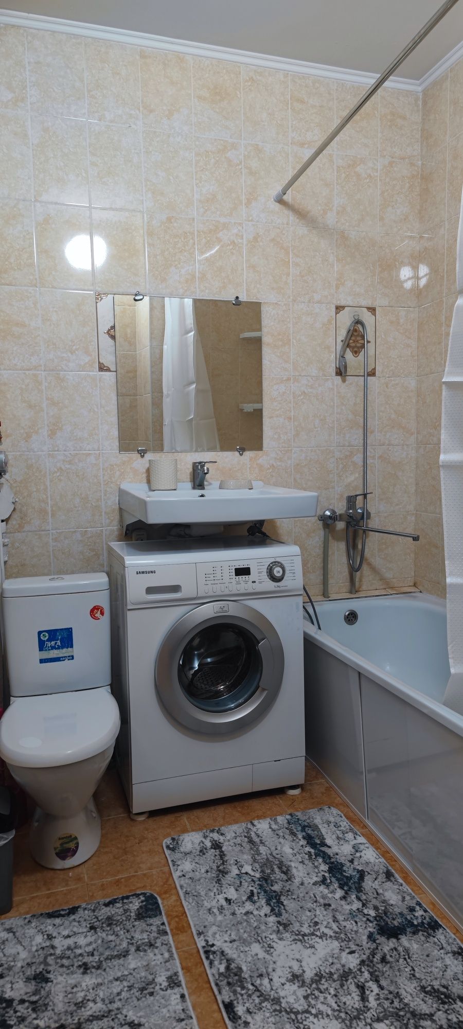 Срочно продается 1-ая квартира в районе Мега Центра